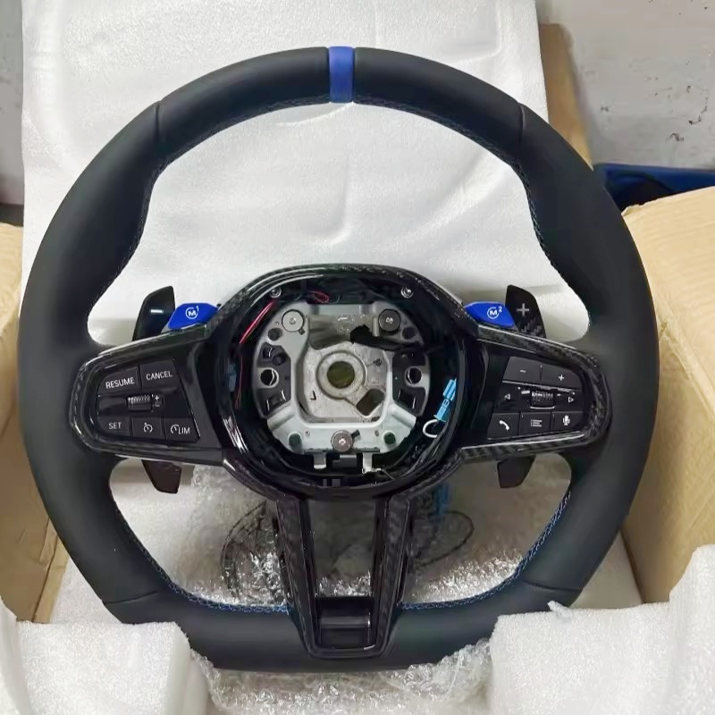 Car Accessories For Steering Wheel - พวงมาลัยรถยนต์หุ้มหนัง สำหรับ BMW M3 M4 G68