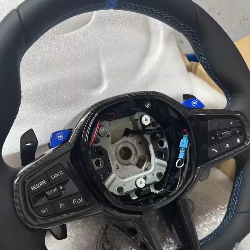 พวงมาลัยรถยนต์หุ้มหนัง สำหรับ  - Car Accessories For Steering Wheel บทวิจารณ์และราคา